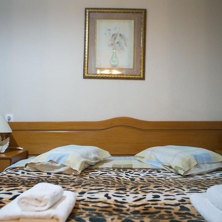 Avgi Lägenhet Káto Loutrákion Exteriör bild